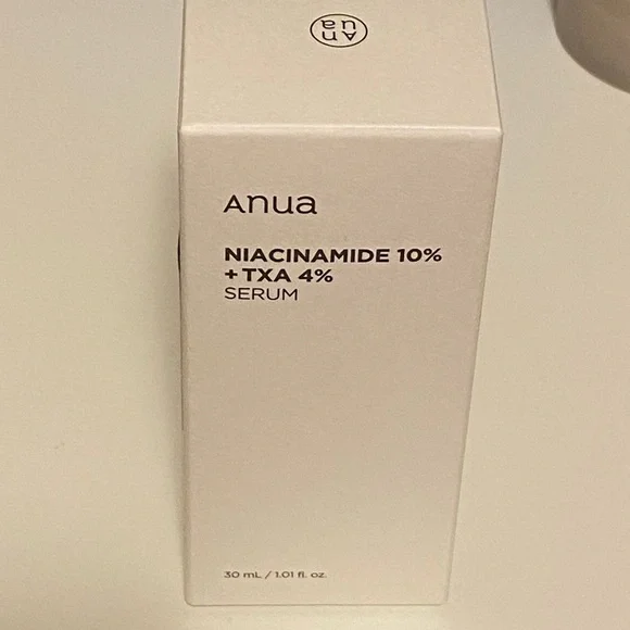 Niacinamide 10% + TXA 4% Serum - Red - Picture 3 of 6